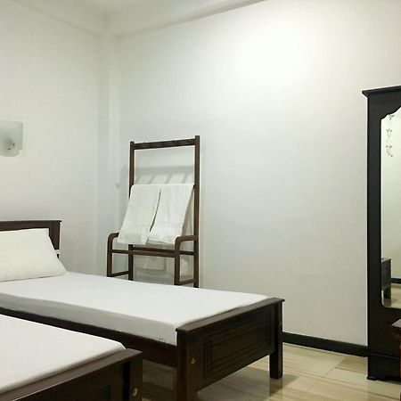 Anthony Guesthouse Hikkaduwa Exterior foto