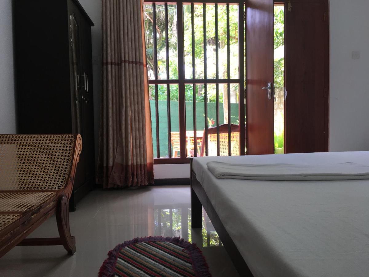 Anthony Guesthouse Hikkaduwa Exterior foto